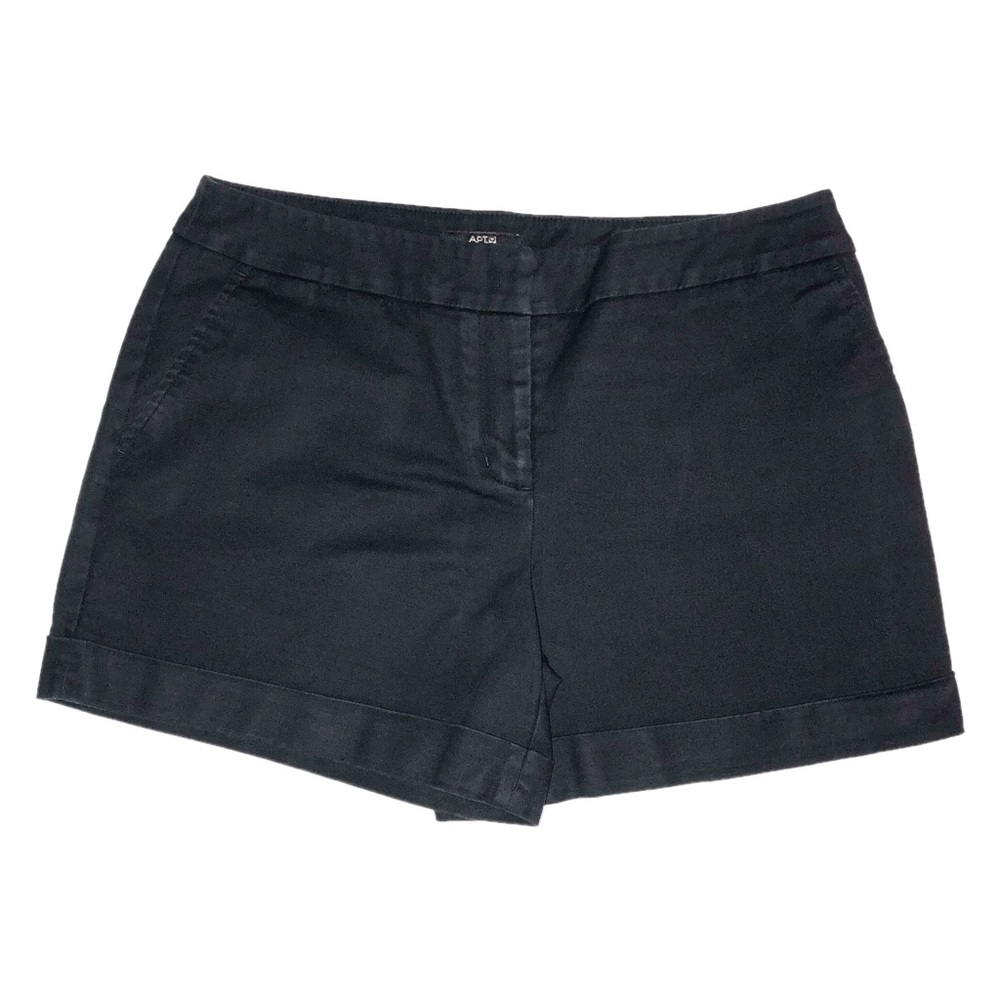 APT. 9 Essentials Shorts